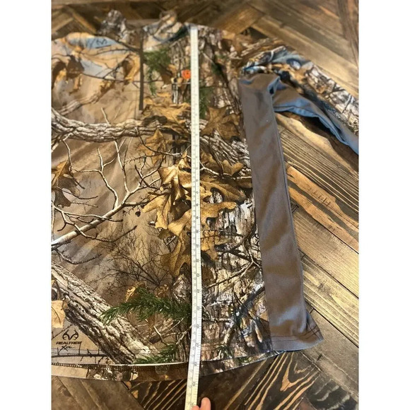 Realtree Camouflage Men's Sweater with Gray Accents - Picture 7 of 15